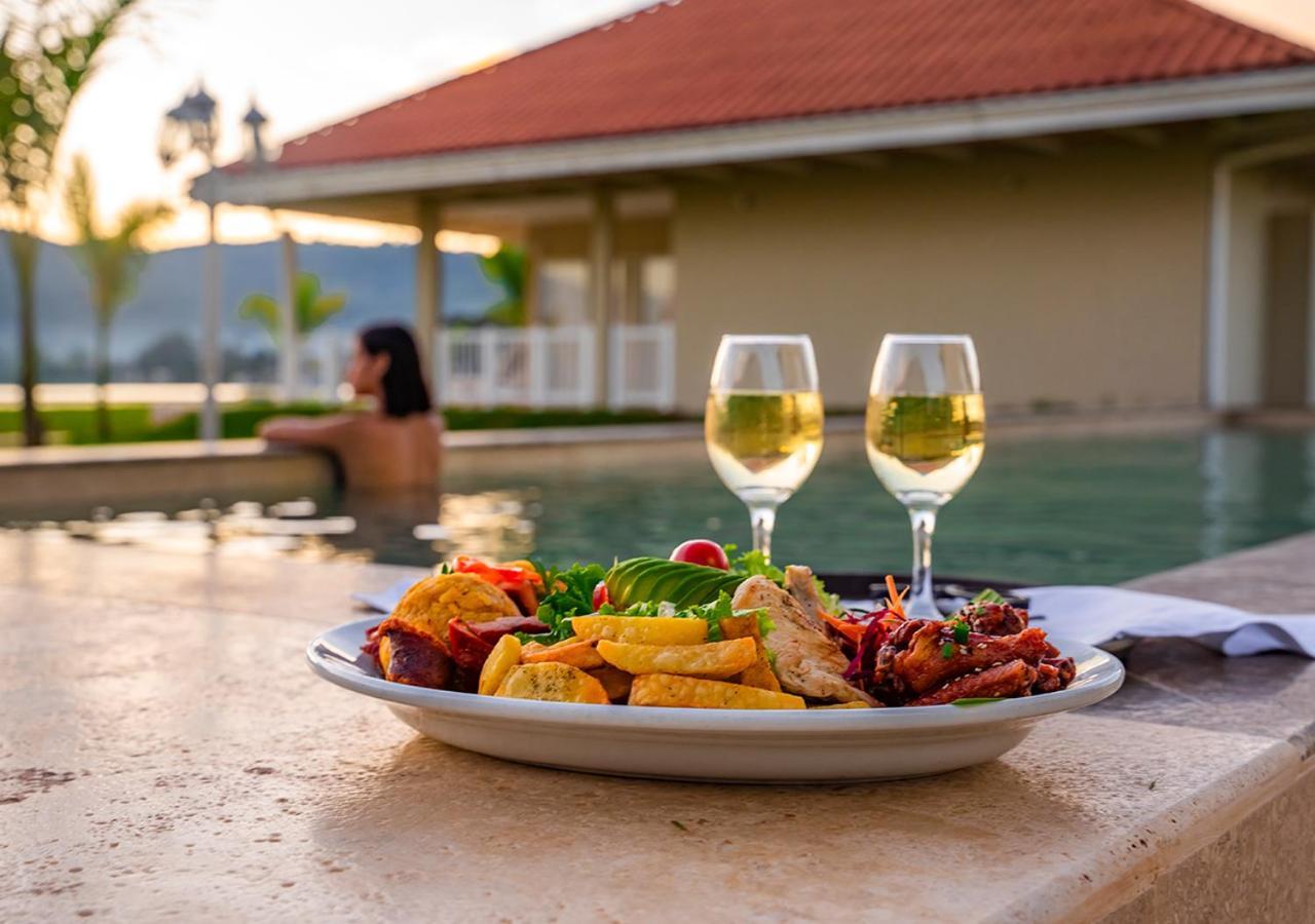 Bella Terra Laguna Azul Resort & Spa Sauce Buitenkant foto